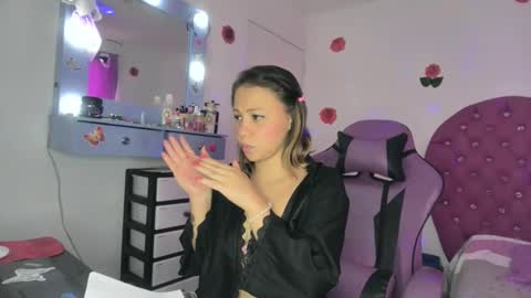 Roxy online show from February 16, 2:02 pm