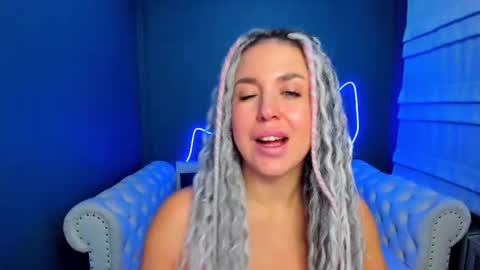 Roxy online show from November 7, 1:27 am