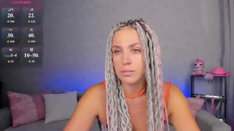 Snapshot of roxy_mars chatting on July 8, 1:21 am Roxy online show from July 8, 1:21 am