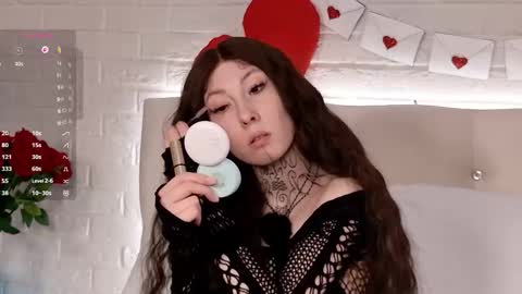 roxanne online show from February 6, 5:49 pm