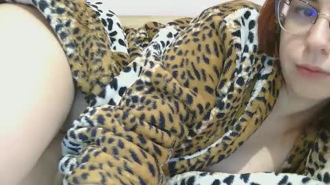 Snapshot of roxy_secrets chatting on December 26, 6:41 am roxy secrets online show from December 26, 6:41 am