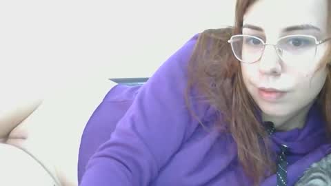Snapshot of roxy_secrets chatting on October 2, 10:33 am roxy secrets online show from October 2, 10:33 am