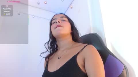 roxy_stone1 online show from September 26, 8:57 pm