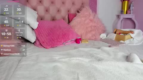 roxy_swt7 online show from March 2, 7:15 am