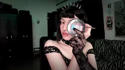 Roxy Independient model Help me to reach 50 thumbs up online show from February 27, 1:05 am