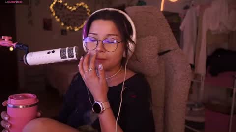 roxysuh online show from July 16, 7:58 am