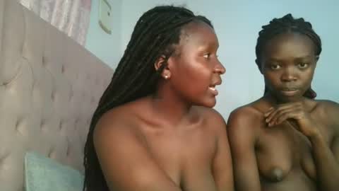 Snapshot of royal_goddes2 chatting on June 29, 1:22 pm royal_goddes2 online show from June 29, 1:22 pm