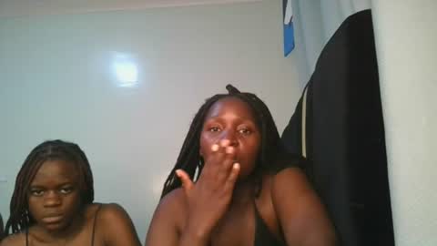 Snapshot of royal_goddes2 chatting on July 10, 6:54 pm royal_goddes2 online show from July 10, 6:54 pm