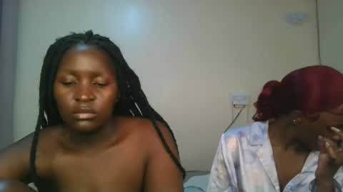 Snapshot of royal_goddes2 chatting on July 14, 2:16 am royal_goddes2 online show from July 14, 2:16 am