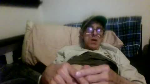 Snapshot of royboy2561 chatting on May 26, 8:32 am Roy Murrin online show from May 26, 8:32 am
