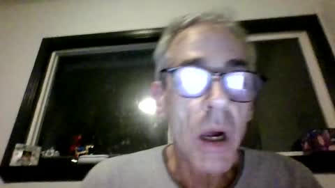 Snapshot of royboy2561 chatting on May 28, 9:28 am Roy Murrin online show from May 28, 9:28 am
