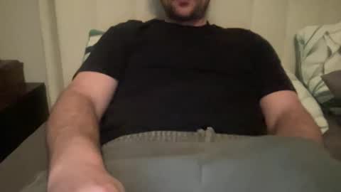 roythegil online show from February 22, 5:19 am