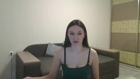Snapshot of roza05x chatting on April 17, 9:45 am Roza05x online show from April 17, 9:45 am