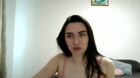 Snapshot of roza05x chatting on May 13, 10:12 am Roza05x online show from May 13, 10:12 am