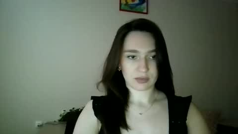 Snapshot of roza05x chatting on June 1, 9:44 am Roza05x online show from June 1, 9:44 am