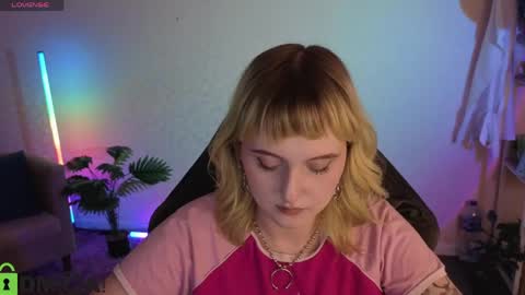 Roziett online show from April 23, 12:29 pm
