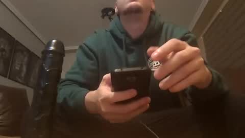 Snapshot of rubenadell chatting on March 10, 1:45 am Dechill22 online show from March 10, 1:45 am