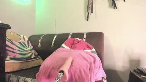 Snapshot of rubi_bunny chatting on November 2, 6:10 pm rubi bunny online show from November 2, 6:10 pm