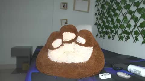 rubi rouss  instagran and X or tw  FAV VIBES11  9 33  101 moan and explode my balls online show from November 12, 3:40 am