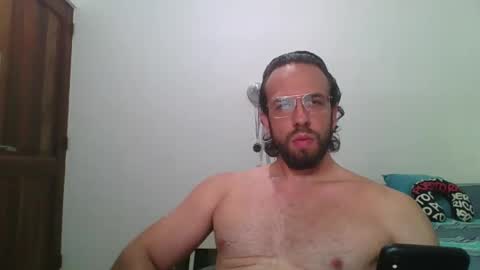 Snapshot of rubio121 chatting on March 19, 2:21 pm rubio121 online show from March 19, 2:21 pm