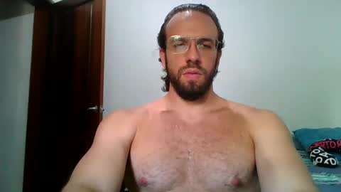 Snapshot of rubio121 chatting on May 19, 1:39 pm rubio121 online show from May 19, 1:39 pm