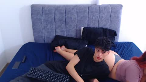 Ruby and Vanie online show from April 5, 9:12 pm