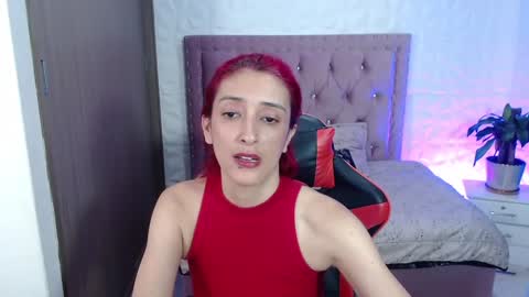ruby_your_milf online show from January 15, 9:09 pm