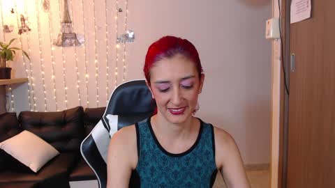 ruby_your_milf online show from January 23, 8:56 pm