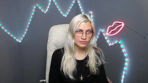 Snapshot of rubydaviss chatting on April 27, 3:43 pm Ruby online show from April 27, 3:43 pm
