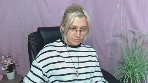 Snapshot of rubydaviss chatting on May 4, 5:58 am Ruby online show from May 4, 5:58 am