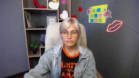 Snapshot of rubydaviss chatting on May 5, 12:02 pm Ruby online show from May 5, 12:02 pm