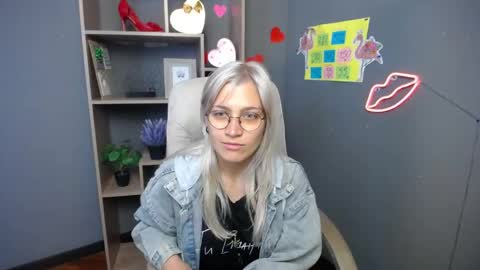 Snapshot of rubydaviss chatting on May 6, 5:57 am Ruby online show from May 6, 5:57 am