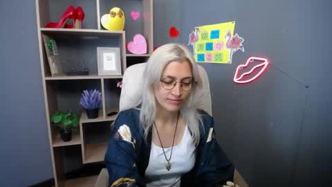 Snapshot of rubydaviss chatting on May 10, 6:07 am Ruby online show from May 10, 6:07 am
