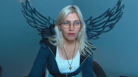 Snapshot of rubydaviss chatting on May 26, 12:01 pm Ruby online show from May 26, 12:01 pm