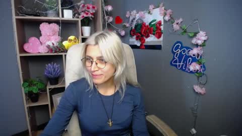Snapshot of rubydaviss chatting on May 31, 6:10 am Ruby online show from May 31, 6:10 am