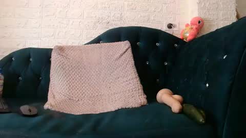 rubyemerald_ online show from February 11, 4:55 am