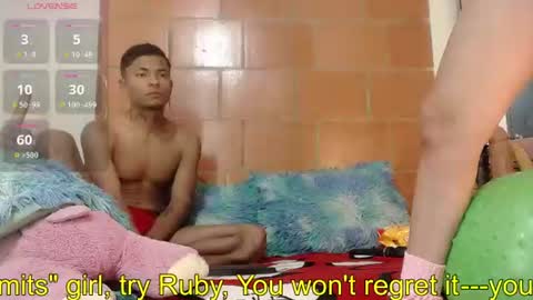 rubyemerald_ online show from July 7, 3:27 pm