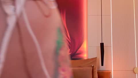 Snapshot of rubyluxee chatting on February 3, 6:00 am Ruby Luxe online show from February 3, 6:00 am