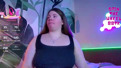 Snapshot of rubyvalen chatting on February 5, 1:10 am Ruby online show from February 5, 1:10 am