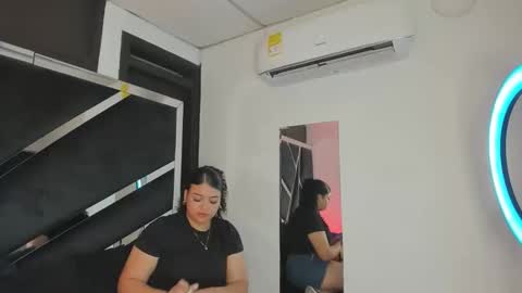 rubyxht online show from February 1, 12:37 pm