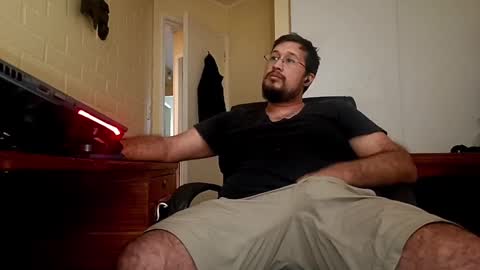 Snapshot of ruck_31 chatting on February 14, 8:37 pm  Ruck  online show from February 14, 8:37 pm