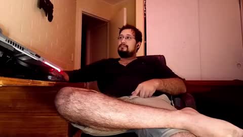 Snapshot of ruck_31 chatting on March 2, 7:21 am  Ruck  online show from March 2, 7:21 am