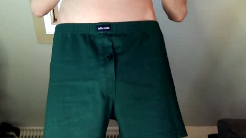 Snapshot of ruffy1992 chatting on December 25, 2:45 pm Luffy online show from December 25, 2:45 pm