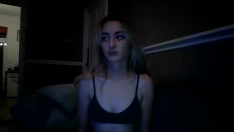 Izzy online show from May 30, 9:23 pm