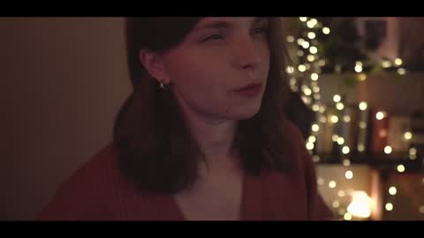 Snapshot of running_with_the_wolves chatting on December 20, 10:22 pm Elena online show from December 20, 10:22 pm