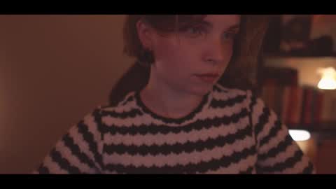 Snapshot of running_with_the_wolves chatting on November 12, 11:25 pm Elena online show from November 12, 11:25 pm