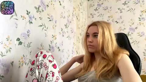 Lisa and Vlad online show from June 12, 9:19 am