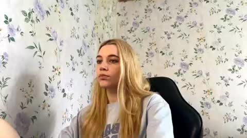 Lisa and Vlad online show from June 28, 12:44 pm