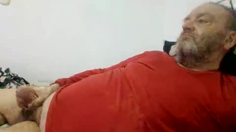 Snapshot of rustybee chatting on November 11, 1:55 pm rustybee online show from November 11, 1:55 pm