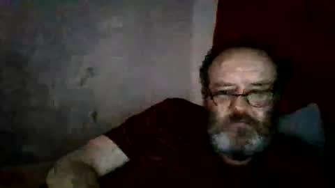 Snapshot of rustybee chatting on March 15, 7:47 am rustybee online show from March 15, 7:47 am